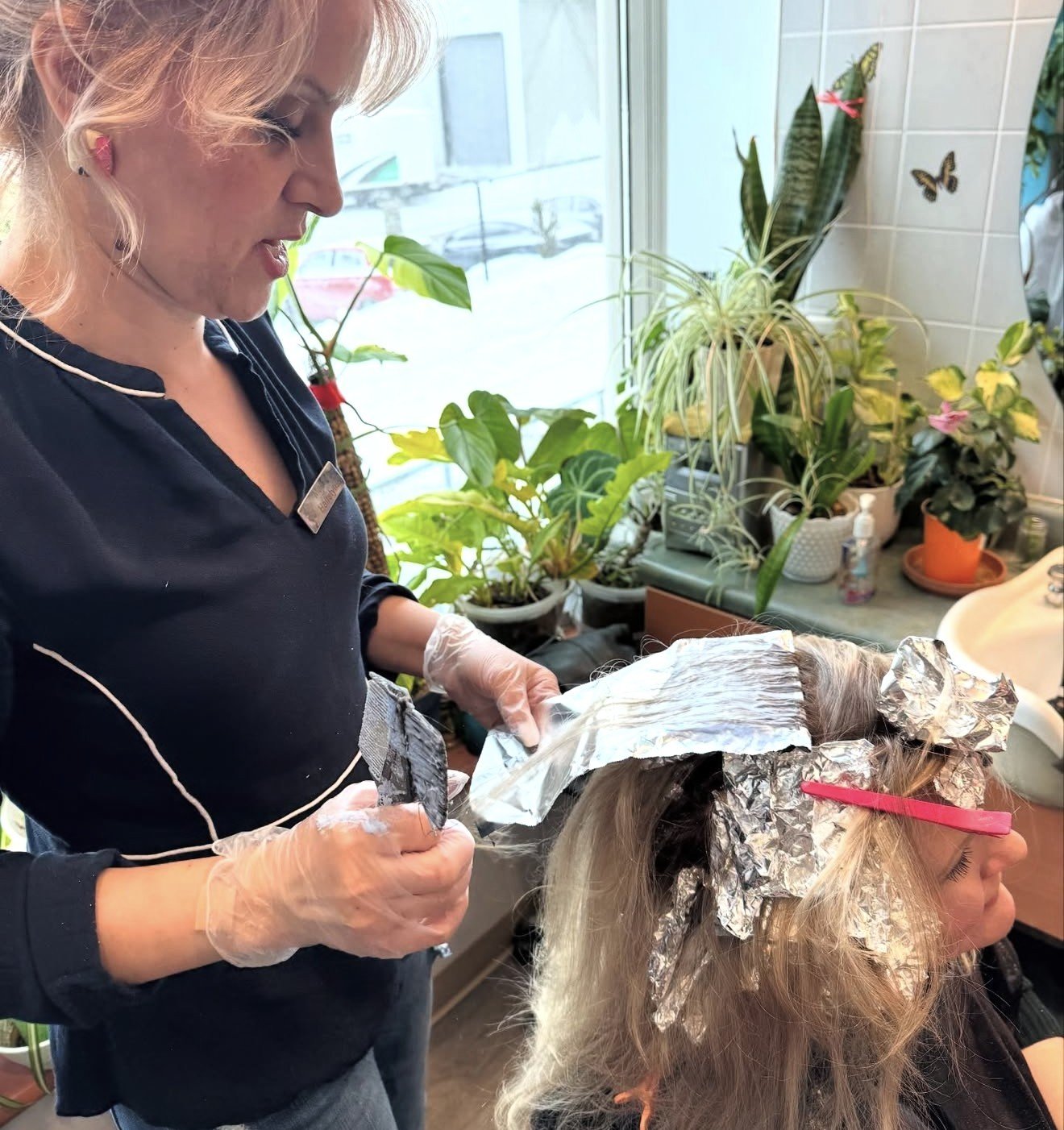 Gemma applying foil highlights